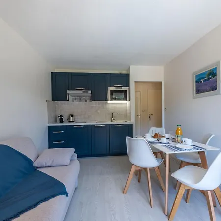 Caesar Domus-1 By Interhome *